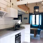 Дом отдыха Les Maisons De Pecheur Avec Jacuzzi *