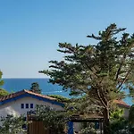 Les Maisons De Pecheur Avec Jacuzzi Дом отдыха *