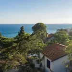 Les Maisons De Pecheur Avec Jacuzzi Сет