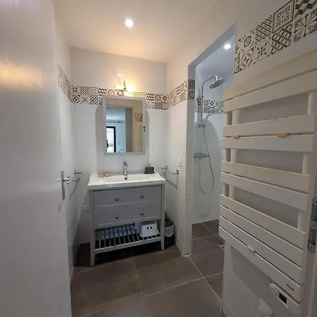 Les Maisons De Pecheur Avec Jacuzzi 펜션 세테