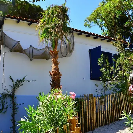 펜션 Les Maisons De Pecheur Avec Jacuzzi *