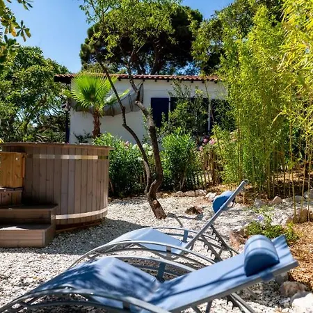 Les Maisons De Pecheur Avec Jacuzzi